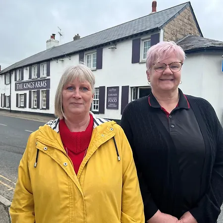 Bed & Breakfast The Kings Arms *